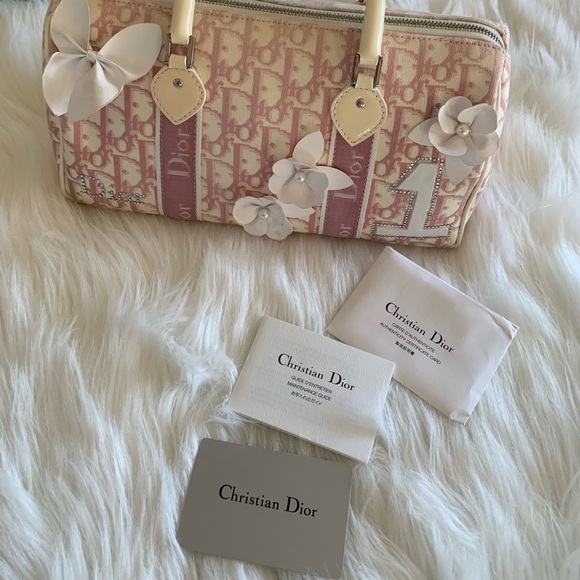 Christian Dior girly bag - Picture 2 of 8